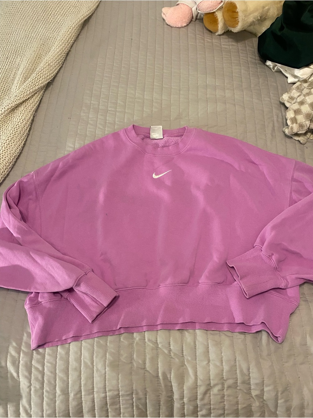 Nike Women's Pink Lavender Crew Sweatshirt